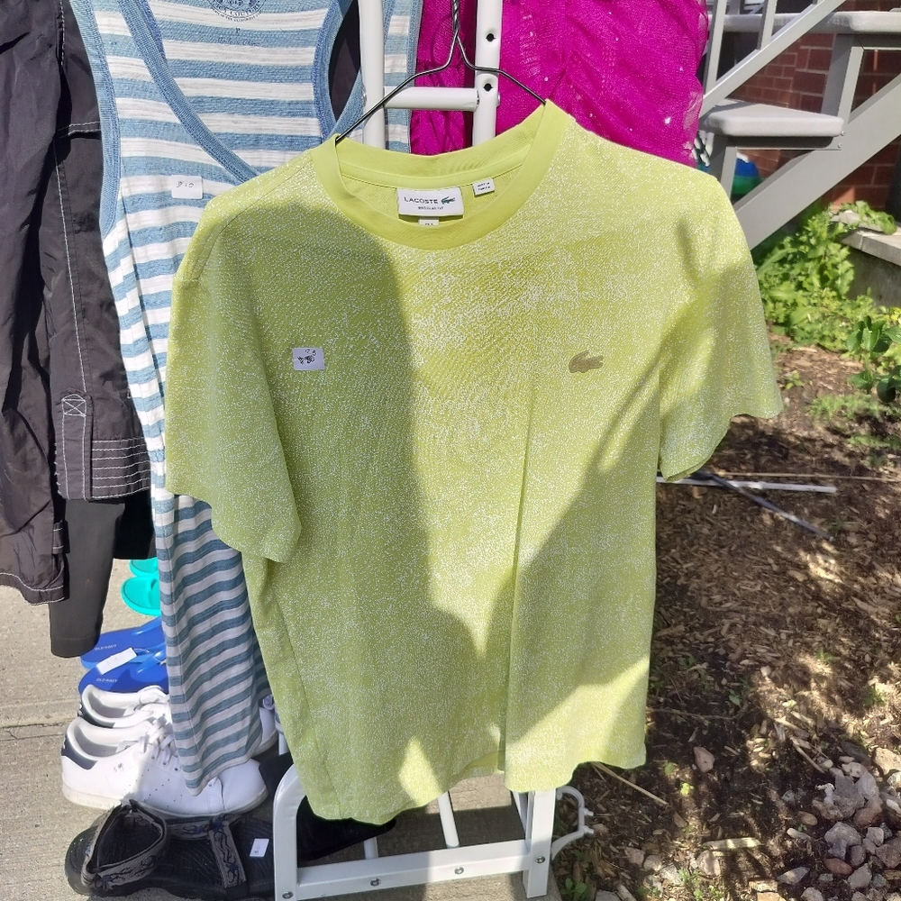 Lacoste yellow/green t shirt | Men's size 5/Large